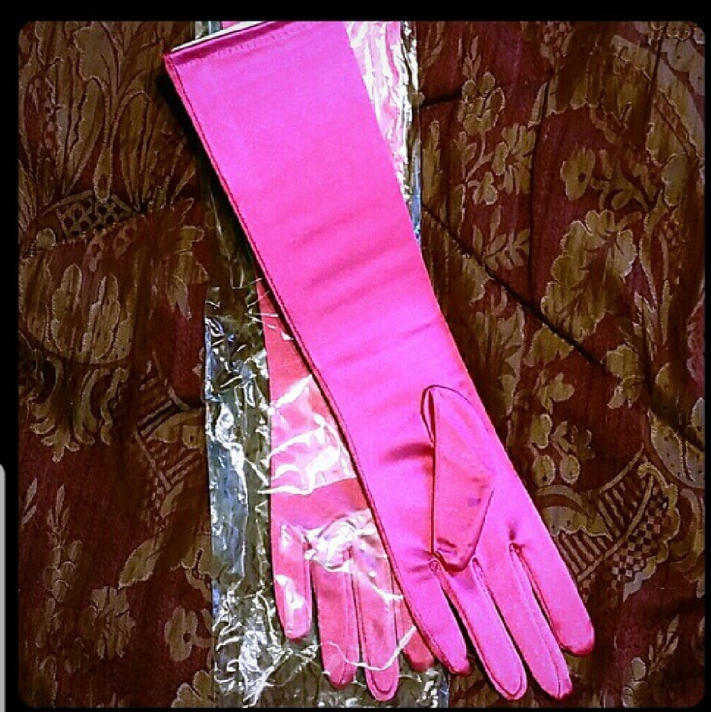 Hot Pink gloves price is firm
